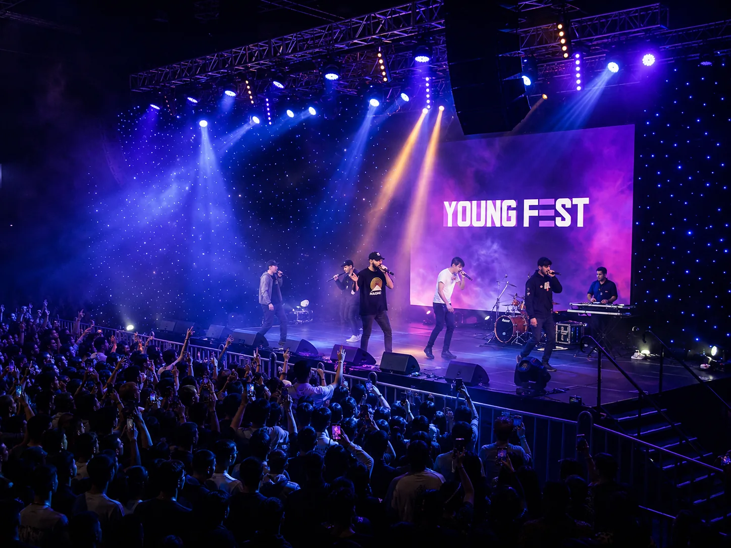 Выступление артистов на сцене YOUNG FEST
